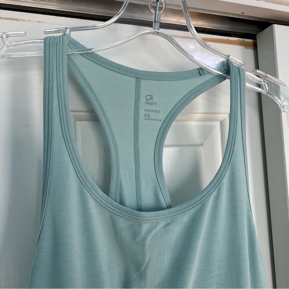 Gap Gapfit Women’s Razorback Tank Mint Green XS - Picture 2 of 7